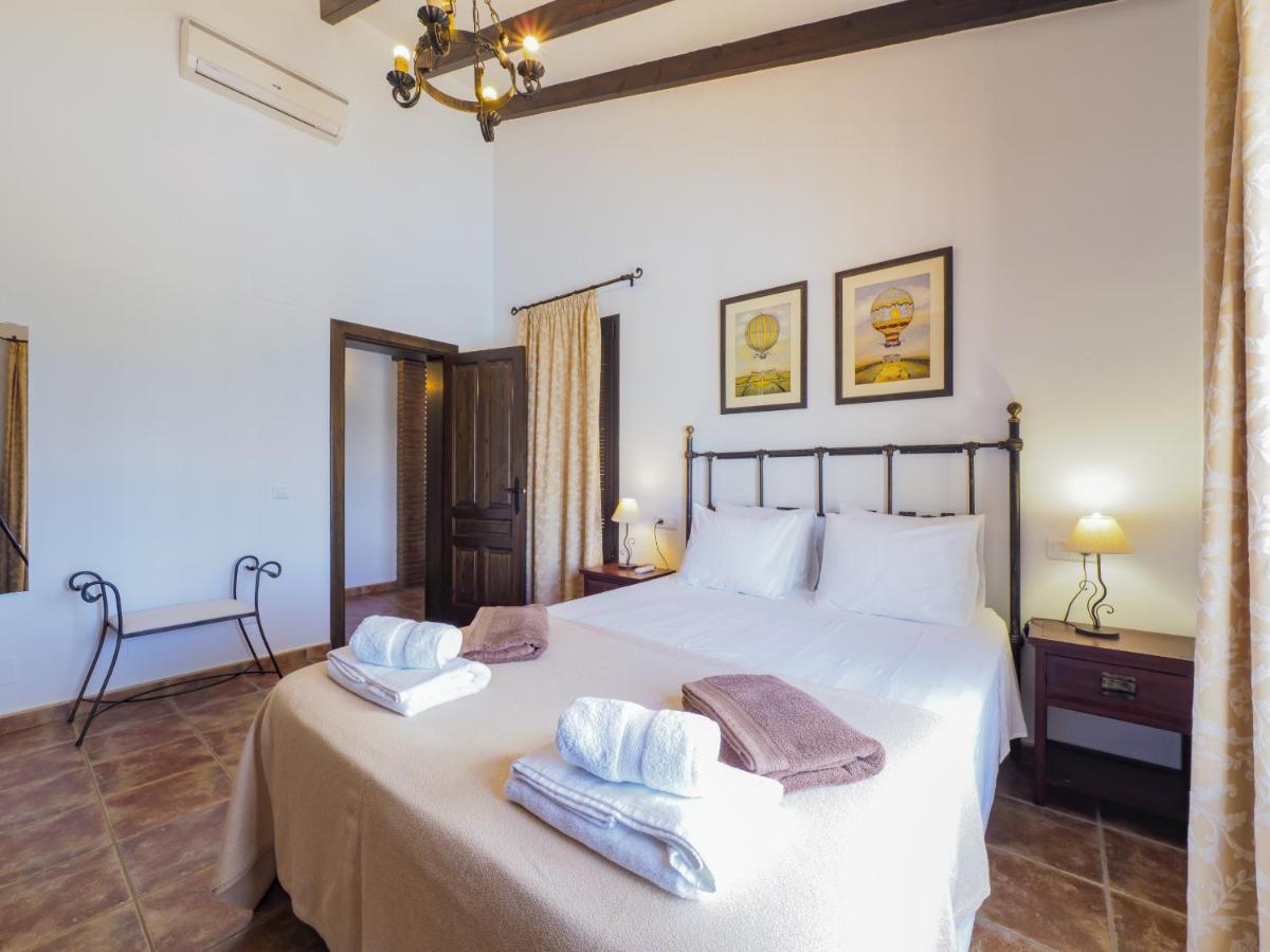 Cubo'S Villa Ruiz Alhaurin el Grande Exterior photo