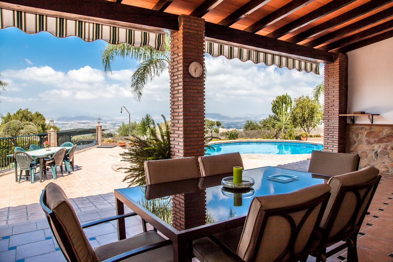 Cubo'S Villa Ruiz Alhaurin el Grande Exterior photo