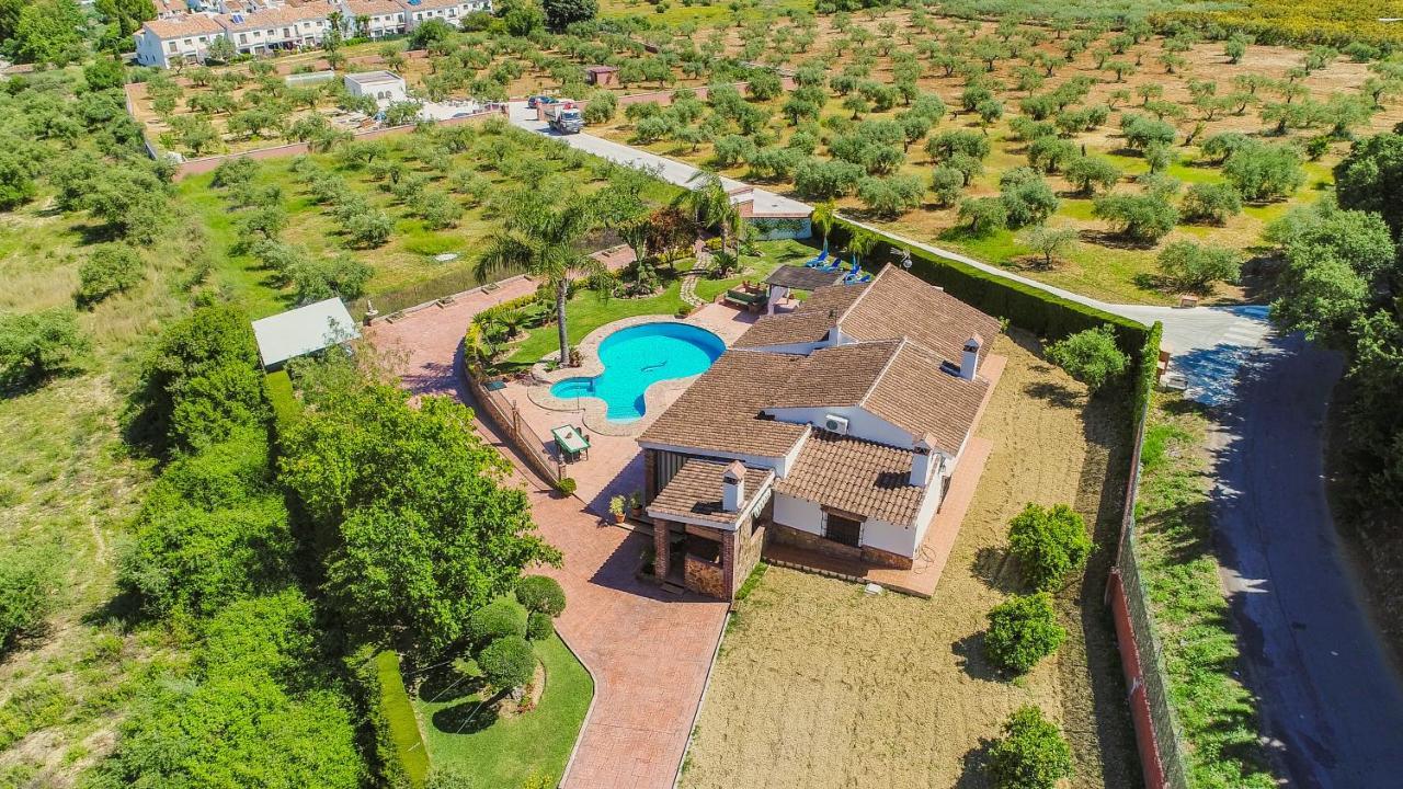Cubo'S Villa Ruiz Alhaurin el Grande Exterior photo